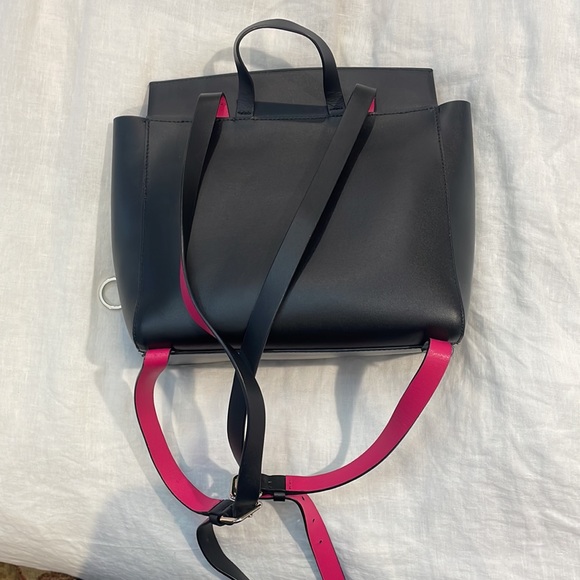 PERFECT CONDITION KATE SPADE BACKPACK - Picture 3 of 6
